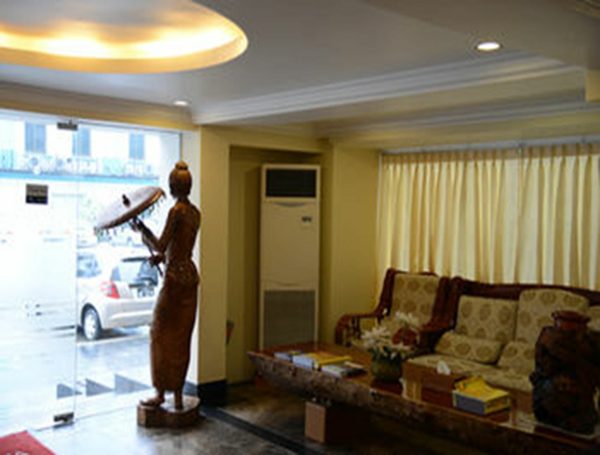 Hotel Wardan Yangon Luaran gambar