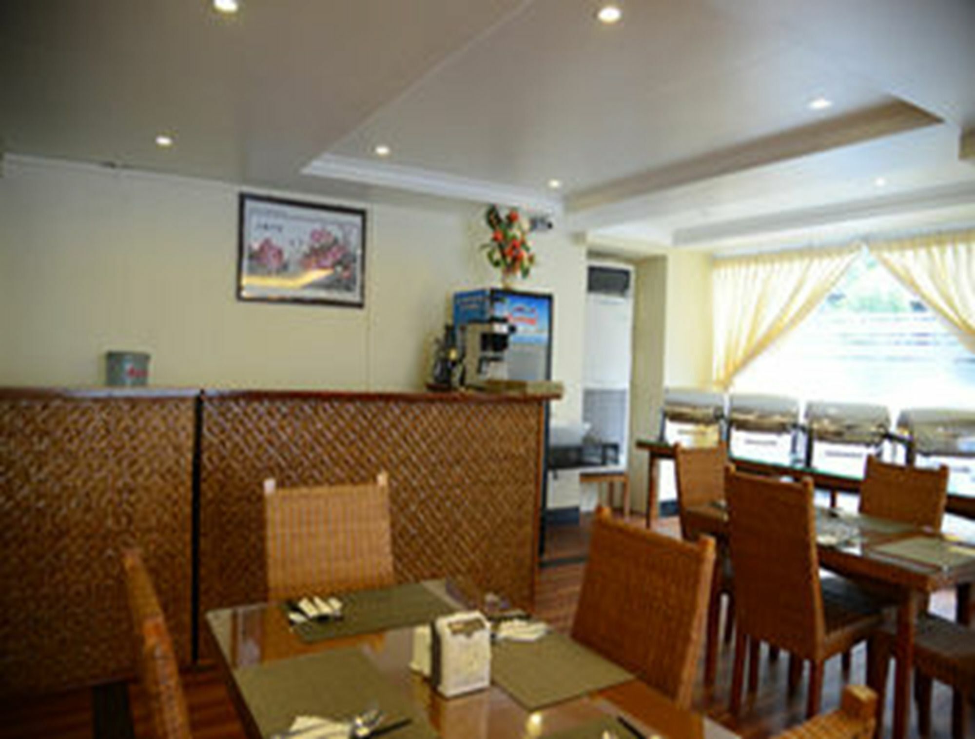 Hotel Wardan Yangon Luaran gambar