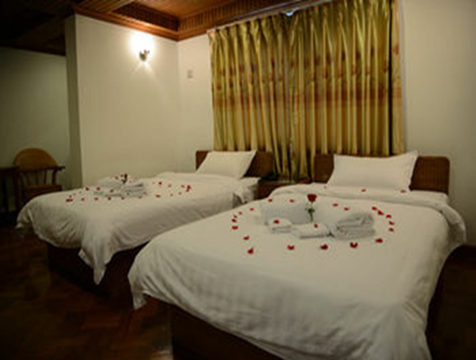 Hotel Wardan Yangon Luaran gambar